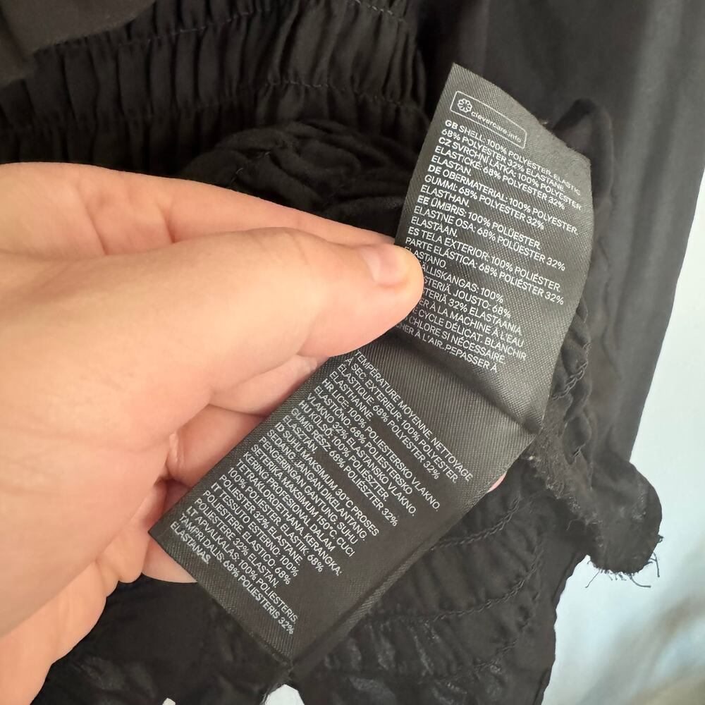 H&M Divided Solid Black Seersucker Crop Top Size XS Semi Sheer Puff Sleeve - Picture 5 of 7
